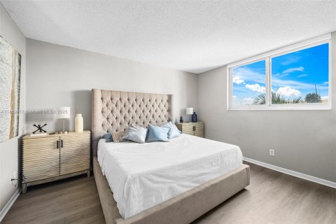 Copropriété à vendre à Sunny Isles Beach, Floride: 1 chambre, 93.37 m2 № 1935607 - photo 13