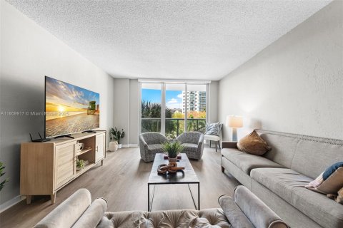 Copropriété à vendre à Sunny Isles Beach, Floride: 1 chambre, 93.37 m2 № 1935607 - photo 3