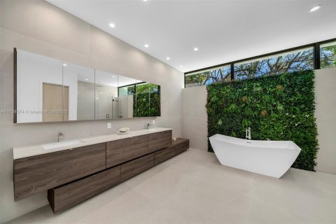 Casa en venta en Pinecrest, Florida, 7 dormitorios, 640.84 m2 № 1488198 - foto 18