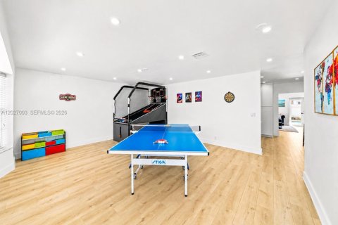 Villa ou maison à vendre à Miami, Floride: 5 chambres, 252.42 m2 № 2078217 - photo 15