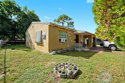 Casa en venta en Hollywood, Florida, 3 dormitorios, 109.35 m2 № 1967402 - foto 14