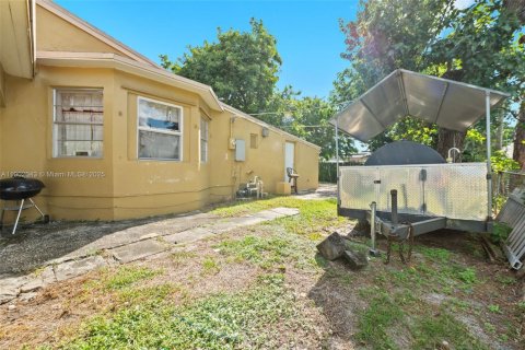 Casa en venta en Hollywood, Florida, 3 dormitorios, 109.35 m2 № 1967402 - foto 13