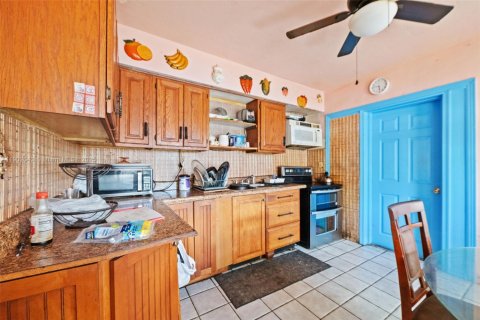 Casa en venta en Hollywood, Florida, 3 dormitorios, 109.35 m2 № 1967402 - foto 7