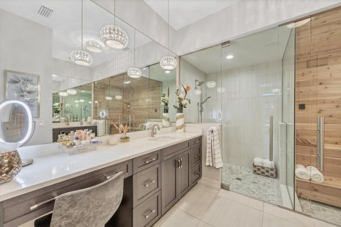 House in Lakewood Ranch, Florida 4 bedrooms, 335.38 sq.m. № 1914877 - photo 21