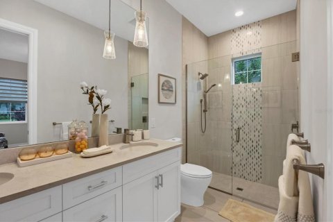 House in Lakewood Ranch, Florida 4 bedrooms, 335.38 sq.m. № 1914877 - photo 24