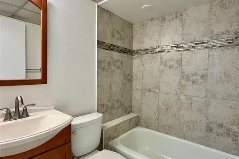 Condominio en venta en Saint Petersburg, Florida, 2 dormitorios, 79.43 m2 № 1815530 - foto 14