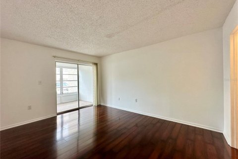 Condominio en venta en Saint Petersburg, Florida, 2 dormitorios, 79.43 m2 № 1815530 - foto 13
