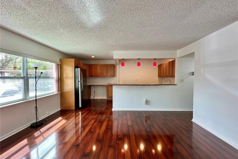 Condominio en venta en Saint Petersburg, Florida, 2 dormitorios, 79.43 m2 № 1815530 - foto 2