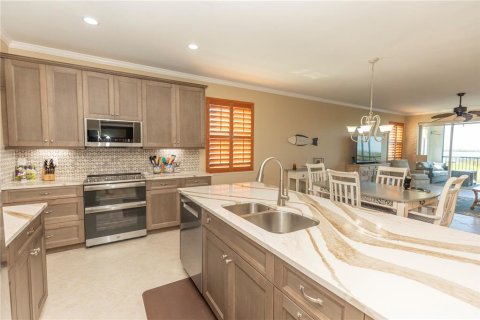 Condo in Englewood, Florida, 3 bedrooms  № 1898899 - photo 10