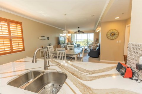 Condo in Englewood, Florida, 3 bedrooms  № 1898899 - photo 11