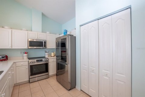 Condo in Palm Coast, Florida, 2 bedrooms  № 1809997 - photo 14