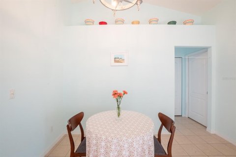 Condo in Palm Coast, Florida, 2 bedrooms  № 1809997 - photo 10