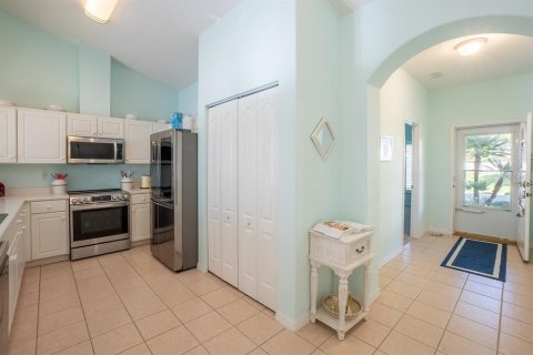 Condo in Palm Coast, Florida, 2 bedrooms  № 1809997 - photo 12