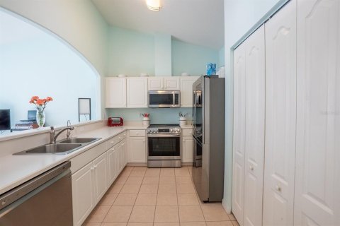 Condo in Palm Coast, Florida, 2 bedrooms  № 1809997 - photo 11