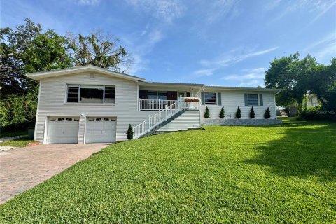 Casa en venta en Apopka, Florida, 4 dormitorios, 176.51 m2 № 1775435 - foto 1