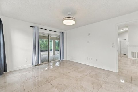 Casa en venta en Kissimmee, Florida, 3 dormitorios, 162.11 m2 № 2377893 - foto 7