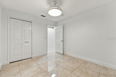 Casa en venta en Kissimmee, Florida, 3 dormitorios, 162.11 m2 № 2377893 - foto 25