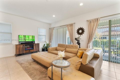 Снять в аренду виллу или дом в Орландо, Флорида 3 спальни, № 2046328 - фото 14