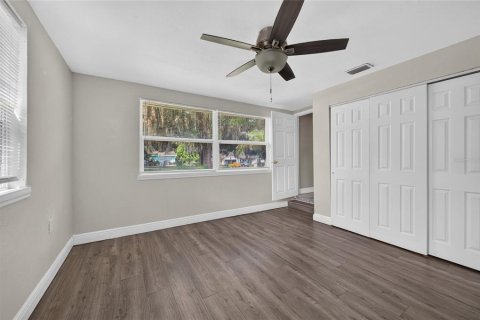 House in Ormond Beach, Florida 3 bedrooms, 124.67 sq.m. № 2155762 - photo 8