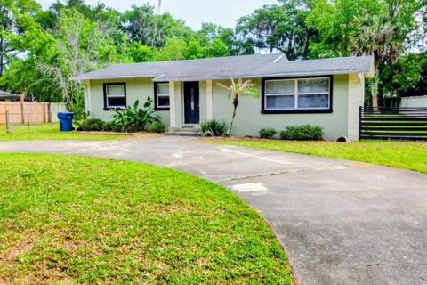 House in Ormond Beach, Florida 3 bedrooms, 124.67 sq.m. № 2155762