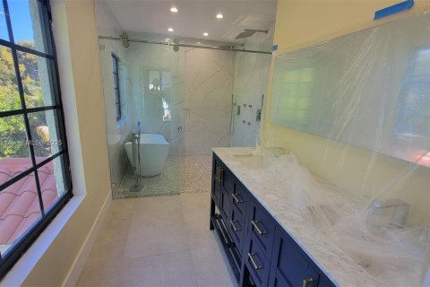 Casa en alquiler en Miami, Florida, 3 dormitorios, 308.25 m2 № 1924068 - foto 14