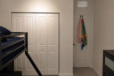 Touwnhouse à louer à Pembroke Pines, Floride: 4 chambres, 175.4 m2 № 2261678 - photo 9