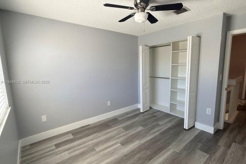 Снять в аренду таунхаус в Дорал, Флорида 4 спальни, 176.89м2, № 2005175 - фото 14