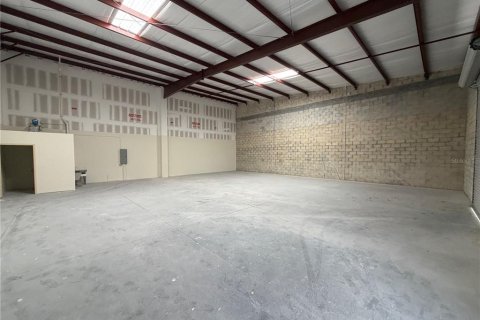 Commercial property in Largo, Florida 2006.69 sq.m. № 2105141 - photo 5