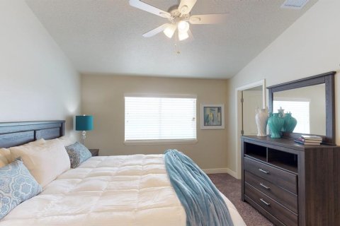 Townhouse in Merrit Island, Florida 3 bedrooms, 137.77 sq.m. № 1830079 - photo 14