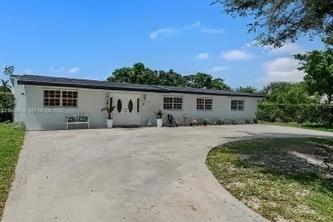 Villa ou maison à Miami, Floride 4 chambres, 196.95 m2 № 2003597