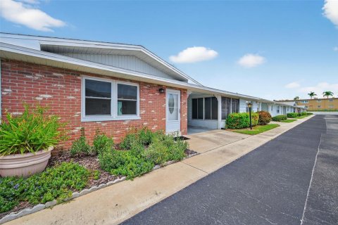 Casa en venta en Seminole, Florida, 1 dormitorio, 66.89 m2 № 1899787 - foto 4
