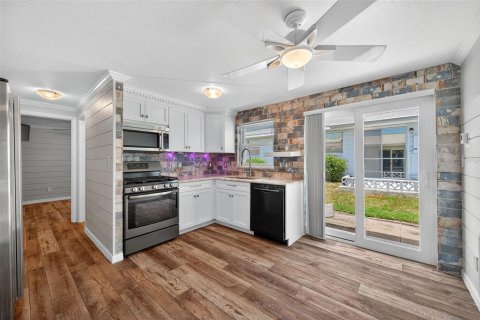 Villa ou maison à vendre à Seminole, Floride: 1 chambre, 66.89 m2 № 1899787 - photo 10