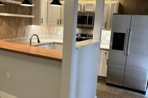 Touwnhouse à louer à Palm City, Floride: 2 chambres, 114.83 m2 № 2401416 - photo 4