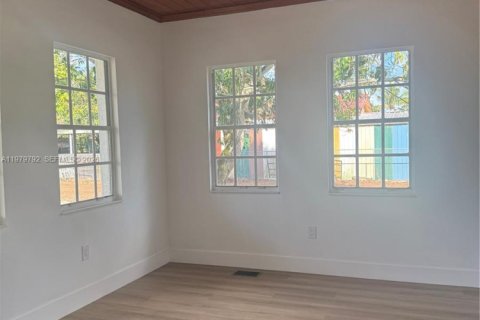 Villa ou maison à vendre à Homestead, Floride: 6 chambres, 443.24 m2 № 2044290 - photo 28