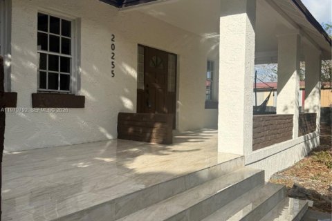 Villa ou maison à vendre à Homestead, Floride: 6 chambres, 443.24 m2 № 2044290 - photo 3