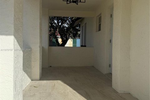 Villa ou maison à vendre à Homestead, Floride: 6 chambres, 443.24 m2 № 2044290 - photo 30