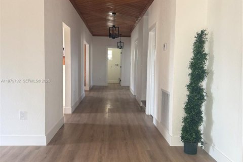 Villa ou maison à vendre à Homestead, Floride: 6 chambres, 443.24 m2 № 2044290 - photo 7