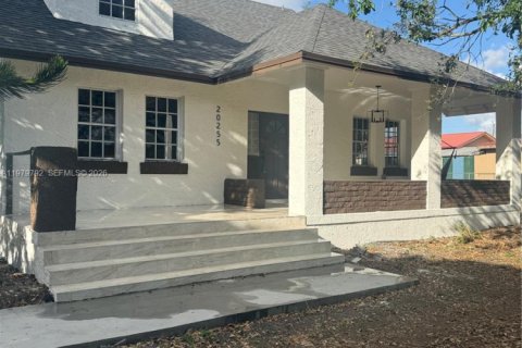 Villa ou maison à vendre à Homestead, Floride: 6 chambres, 443.24 m2 № 2044290 - photo 2