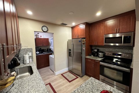 House in Cutler Bay, Florida 3 bedrooms № 1797022 - photo 7