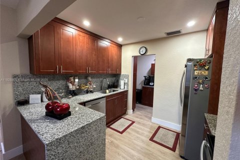 House in Cutler Bay, Florida 3 bedrooms № 1797022 - photo 8