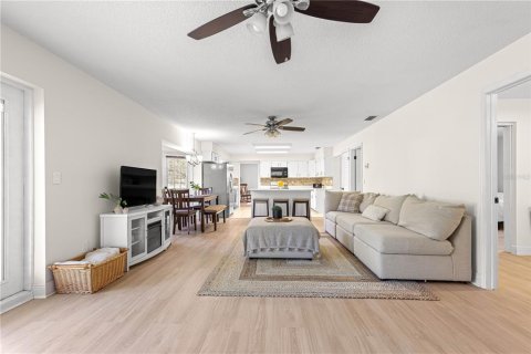 Casa en venta en Summerfield, Florida, 4 dormitorios, 232.35 m2 № 1786133 - foto 24