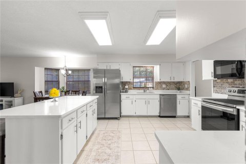 Casa en venta en Summerfield, Florida, 4 dormitorios, 232.35 m2 № 1786133 - foto 17