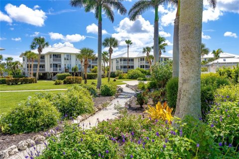 Condo in Placida, Florida, 2 bedrooms  № 1789593 - photo 3