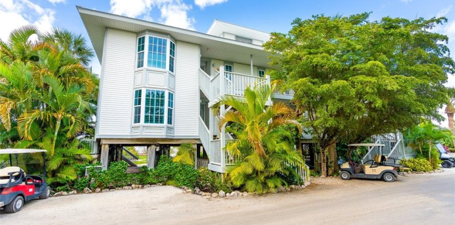 Condo in Placida, Florida, 2 bedrooms  № 1789593