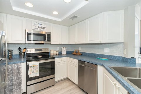Condo in Placida, Florida, 2 bedrooms  № 1789593 - photo 19