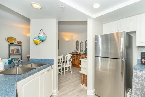 Condo in Placida, Florida, 2 bedrooms  № 1789593 - photo 17