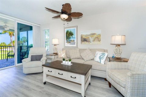 Condo in Placida, Florida, 2 bedrooms  № 1789593 - photo 25