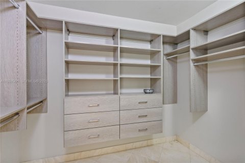 Condominio en alquiler en Sunny Isles Beach, Florida, 3 dormitorios, 205.31 m2 № 1982604 - foto 13