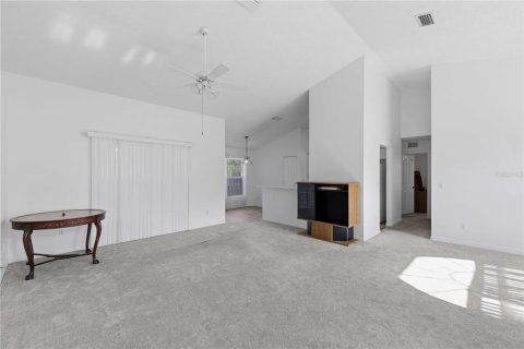 House in Ocala, Florida 3 bedrooms, 144.18 sq.m. № 2122762 - photo 6