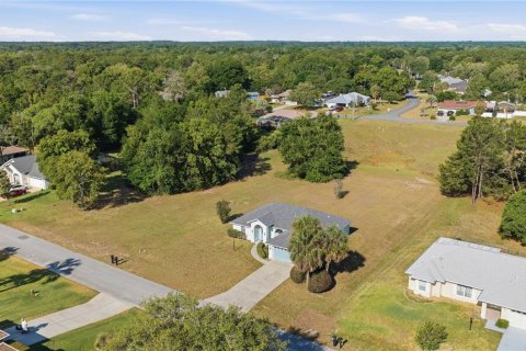 House in Ocala, Florida 3 bedrooms, 144.18 sq.m. № 2122762 - photo 5